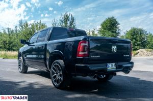 Dodge Ram 2021 5.7 390 KM