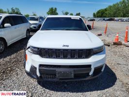 Jeep Cherokee 2025 3