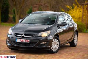 Opel Astra 2015 1.4 100 KM