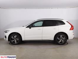 Volvo XC60 2019 2.0 246 KM