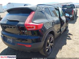 Volvo XC40 2022 2