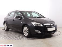 Opel Astra 2010 1.4 138 KM