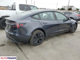 Tesla Model 3 2024