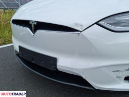 Tesla X 2018 328 KM