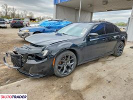 Chrysler 300C 2022 3