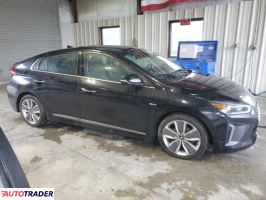 Hyundai IONIQ Hybrid 2019 1