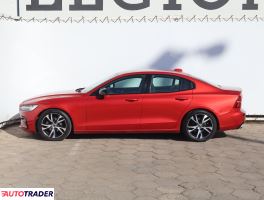 Volvo S60 2019 2.0 187 KM