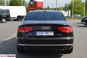 Audi A8 2010 4.1 350 KM