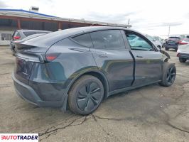 Tesla Model Y 2026