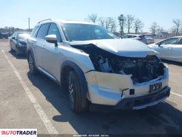 Nissan Pathfinder 2025 3