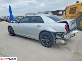 Chrysler 300C 2023 3