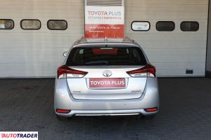 Toyota Auris 2015 1.6 132 KM Toyota Auris 2015 1.6 132 KM