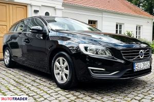 Volvo V60 2015 2.0 120 KM Volvo V60 2015 2.0 120 KM