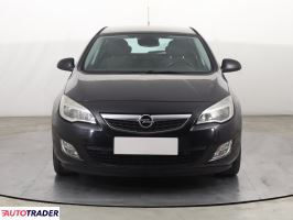 Opel Astra 2010 1.4 138 KM