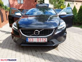 Volvo V40 2019 1.5 152 KM