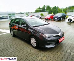 Toyota Auris 2018 1.4 90 KM Toyota Auris 2018 1.4 90 KM