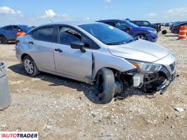 Nissan Versa 2020 1
