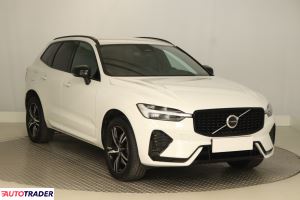 Volvo XC60 2021 2.0 194 KM