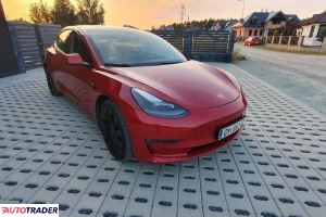 Tesla 2021 512 KM