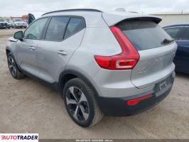 Volvo XC40 2024 2