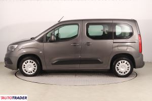 Opel Combo 2020 1.5 128 KM