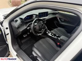 Peugeot 2008 2022 1.2 130 KM