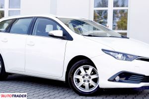 Toyota Auris 2017 1.6 132 KM