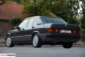 Mercedes W-201 (190) 1991 3 177 KM Mercedes W-201 (190) 1991 3 177 KM