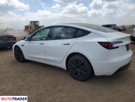 Tesla Model 3 2024