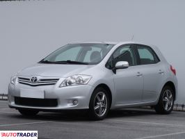 Toyota Auris 2010 1.4 88 KM