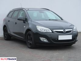 Opel Astra 2012 1.4 138 KM