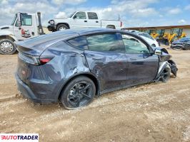 Tesla Model Y 2026