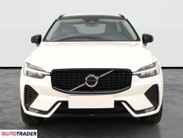Volvo XC60 2023 2.0 194 KM