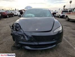 Tesla Model 3 2024
