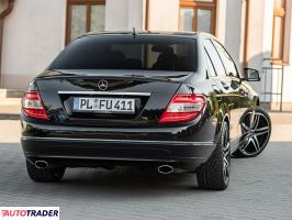 Mercedes C-klasa 2011 3.0 231 KM