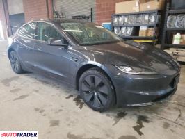 Tesla Model 3 2025