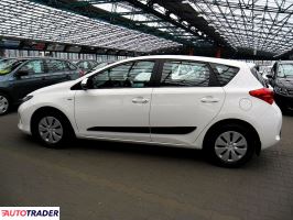 Toyota Auris 2014 1.4 101 KM Toyota Auris 2014 1.4 101 KM