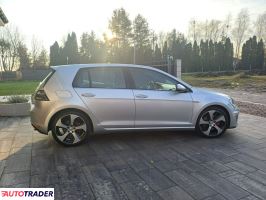 Volkswagen Golf 2015 2.0 220 KM