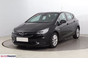 Opel Astra 2021 1.2 143 KM