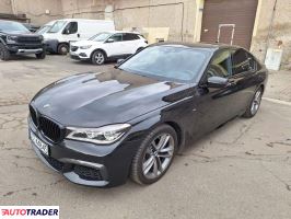 BMW 730 2018 3.0 265 KM