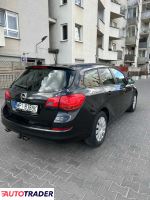 Opel Astra 2011 1.4 120 KM