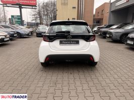 Toyota Yaris 2025 1.5 92 KM