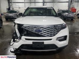 Ford Explorer 2022 3