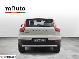 Volvo XC40 2022 1.5 163 KM