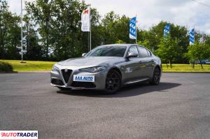 Alfa Romeo Giulia 2018 2.0 197 KM