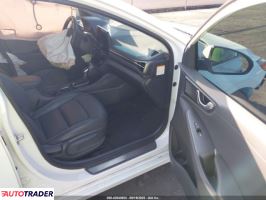 Hyundai IONIQ Hybrid 2021 1