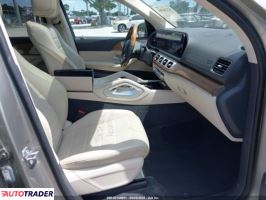 Mercedes GL 2020 3 Mercedes GL 2020 3