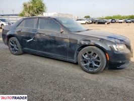 Chrysler 300C 2023 3