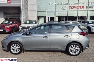 Toyota Auris 2017 1.6 132 KM