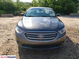 Ford Taurus 2018 3